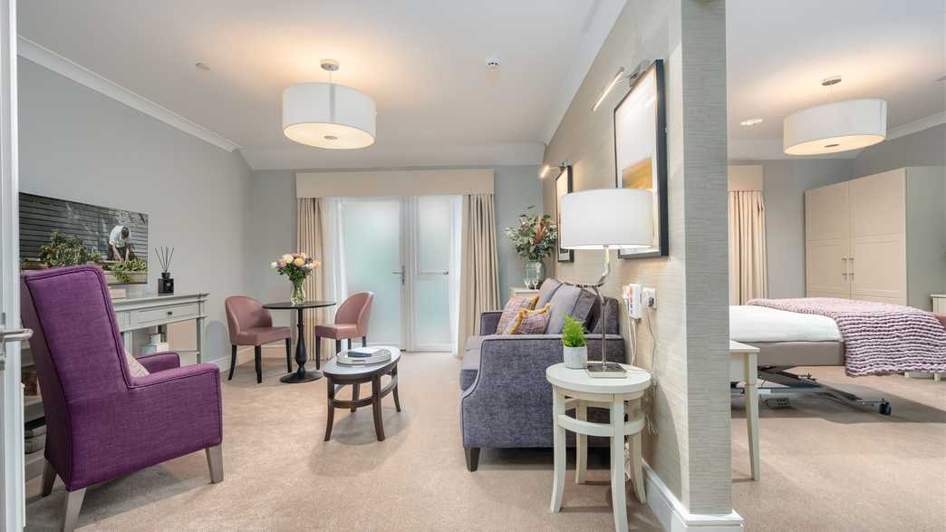 Hindhead Place Care Home Hindhead accommodation-carousel - 4