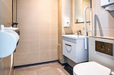 Lakeside Watermead Care Home Care Home Aylesbury  - 5
