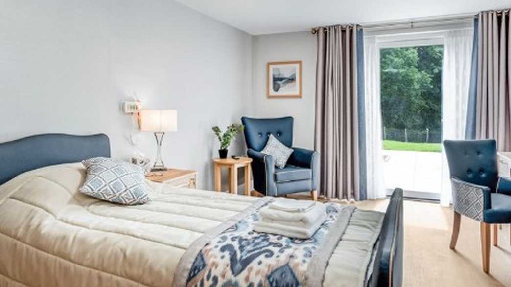 Surrey Heights Care Home Godalming accommodation-carousel - 1