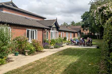 Sutherlands Nursing Home Care Home Wymondham  - 4