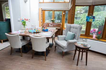 Sutton Lodge Care Home Care Home Weybridge  - 2