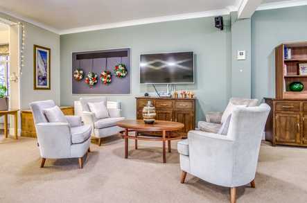Trowbridge Oaks Care Home Care Home Trowbridge  - 3
