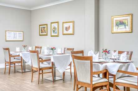 Trowbridge Oaks Care Home Care Home Trowbridge  - 5