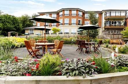 TLC Cooperscroft Care Home Care Home Potters Bar  - 1