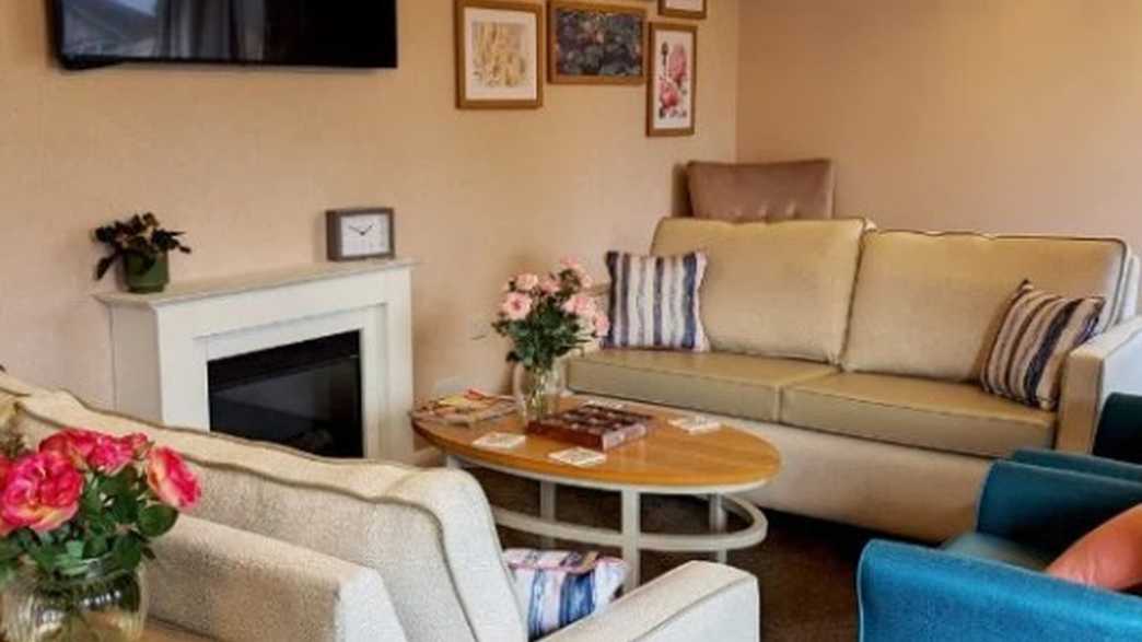 The Rowans Care Home Care Home Coalville buildings-carousel - 7