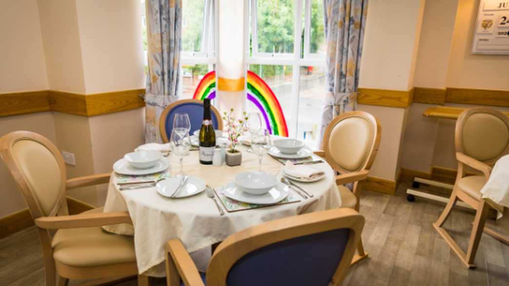 Tunbridge Wells Care Centre Care Home Tunbridge Wells meals-carousel - 1