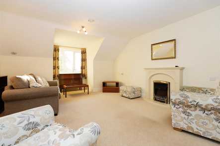 Talbot Court Two Bedroom Apartment image 1