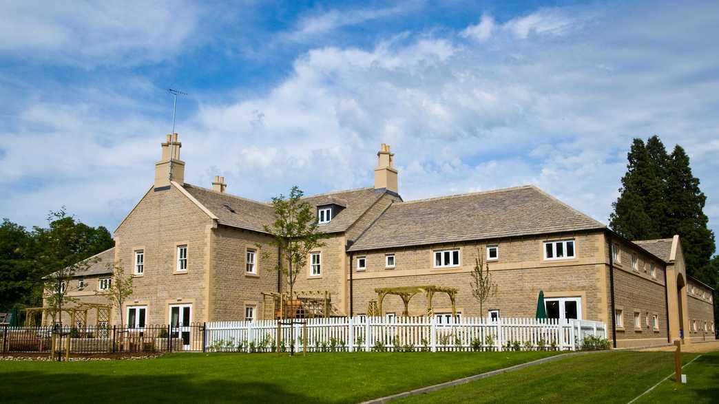 Tall Trees Glade Care Home Chipping Norton buildings-carousel - 2