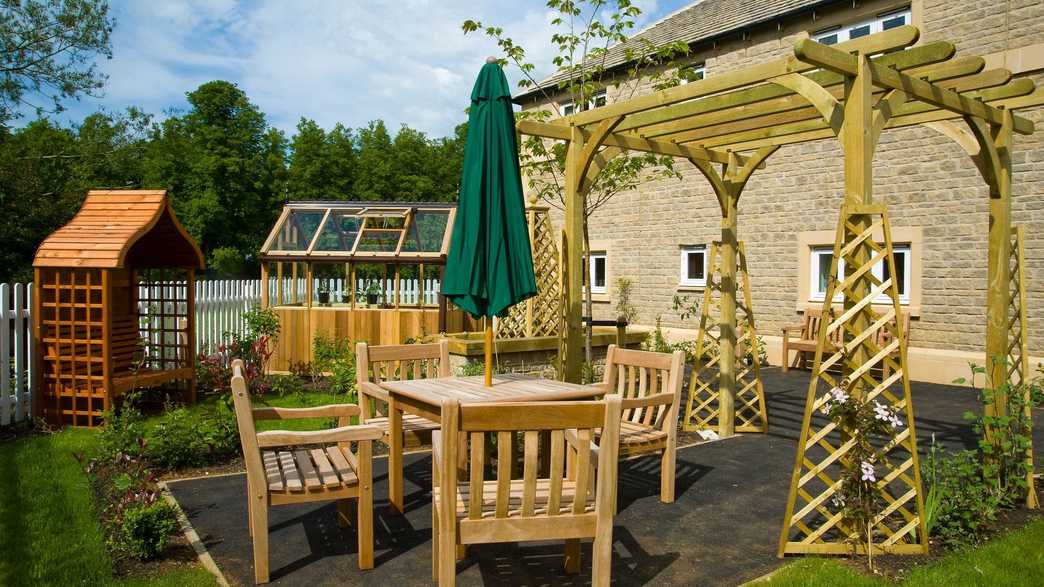 Tall Trees Glade Care Home Chipping Norton buildings-carousel - 3