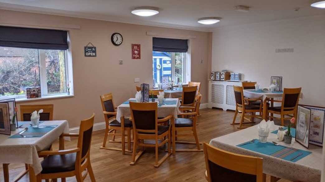 Tallis House Care Home Waltham Abbey meals-carousel - 1