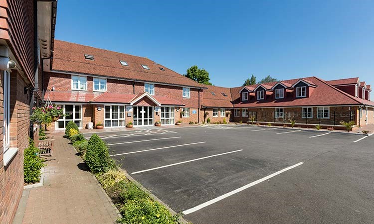 Tara's Retreat Care Home | Care Home | St Albans, AL4 9DQ