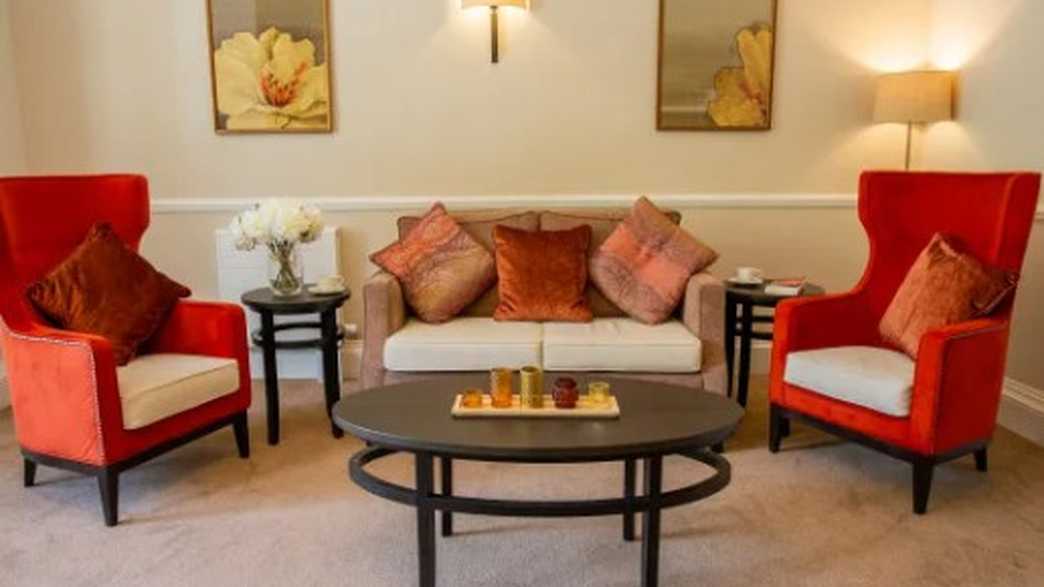 Tenterden House Care Home Care Home St Albans buildings-carousel - 7