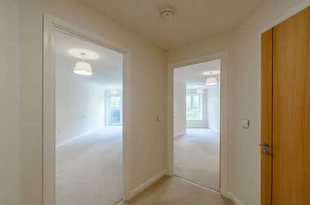 Thackrah Court 2 Bed Apartment image 2