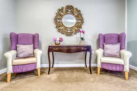 The Links Care Home Broadstone  - 2