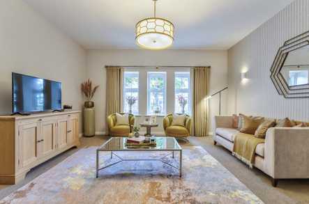 One-Bedroom Apartment image 3
