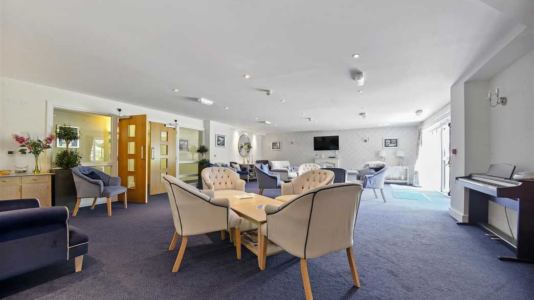 The Clockhouse Retirement Living Guildford lifestyle-carousel - 2