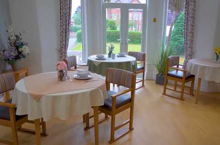 The Dales Care Home Care Home Wirral  - 2