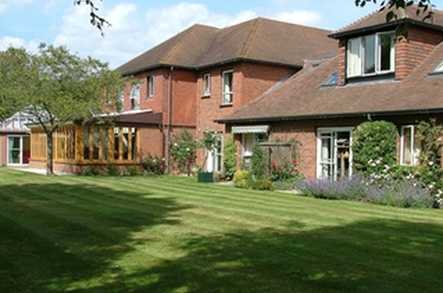 The Dower House Nursing Home Care Home Winchester  - 1