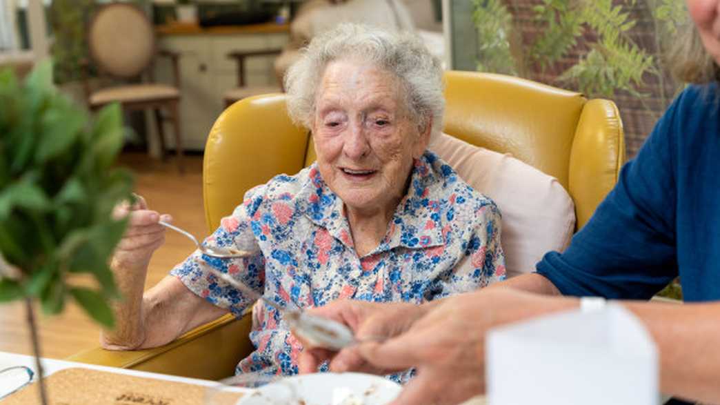 The Grange Care Centre Care Home Faringdon buildings-carousel - 4