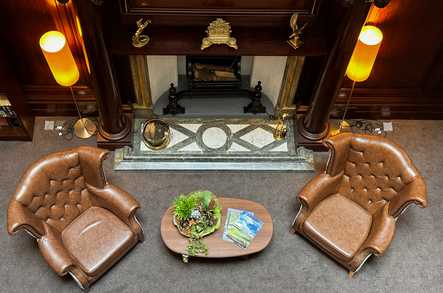 The Manor House Care Home Care Home Wirral  - 4