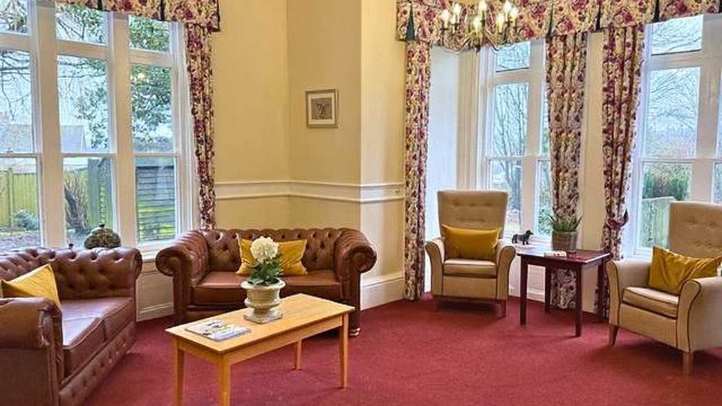 The Manor House Residential Care Home Care Home Cottingham buildings-carousel - 5