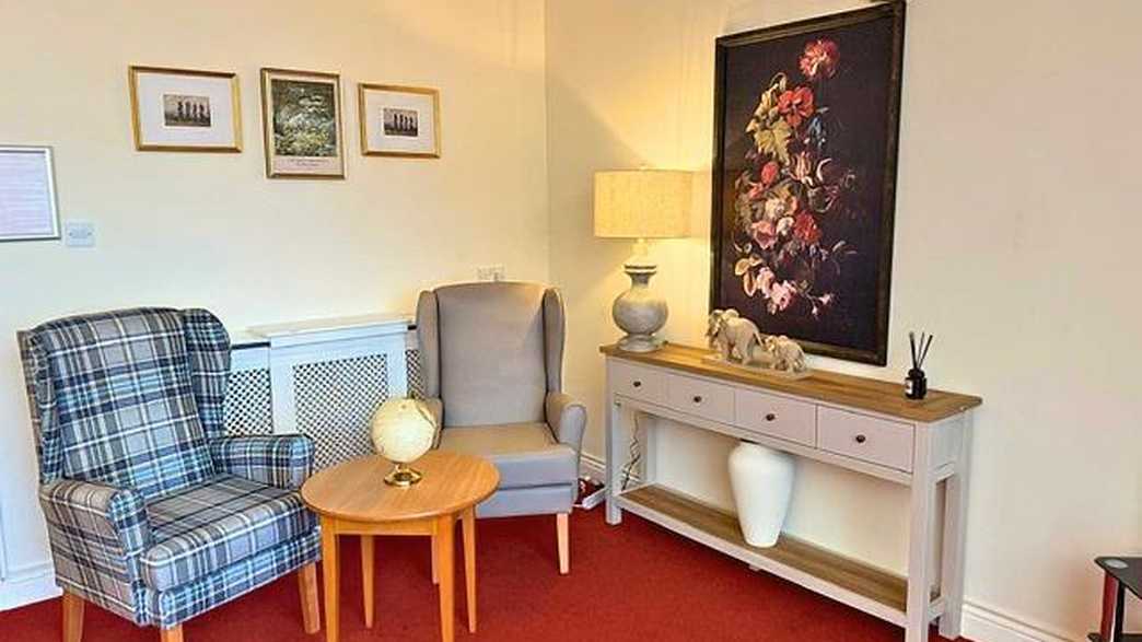 The Manor House Residential Care Home Care Home Cottingham buildings-carousel - 8