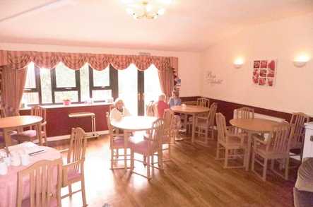 The Old Vicarage & The Willows Care Home Care Home Warrington  - 3