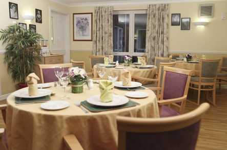 The Springs Care Home Care Home Malvern  - 3