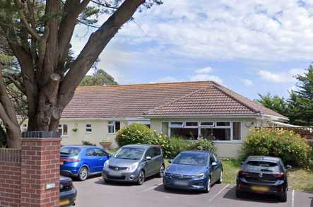 The Warren Residential Lodge Care Home Lee On The Solent  - 1