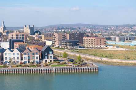 Spacious 2-bed shared ownership apartment with balcony - Type B3 image 5