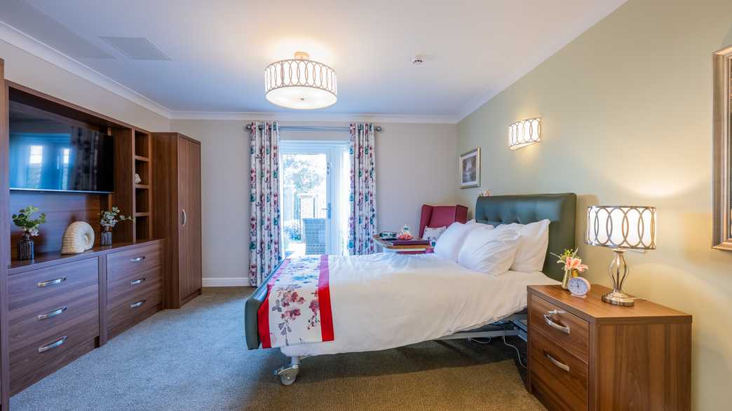 The Wickets Care Home Southampton buildings-carousel - 5