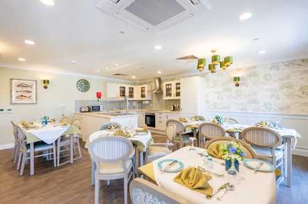 The Wickets Care Home Southampton  - 4