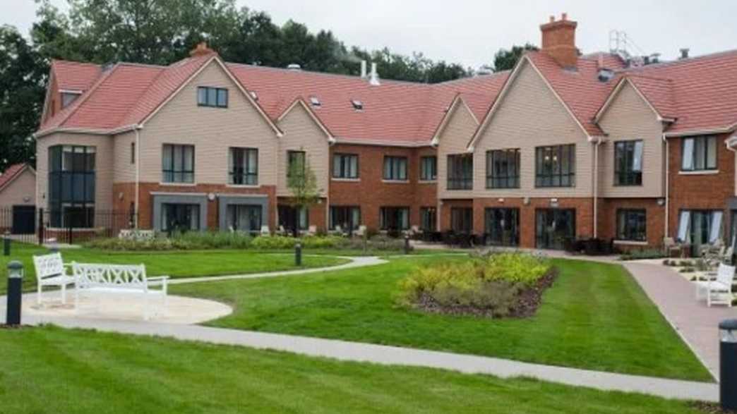 The Goldbridge Care Home Haywards Heath buildings-carousel - 5