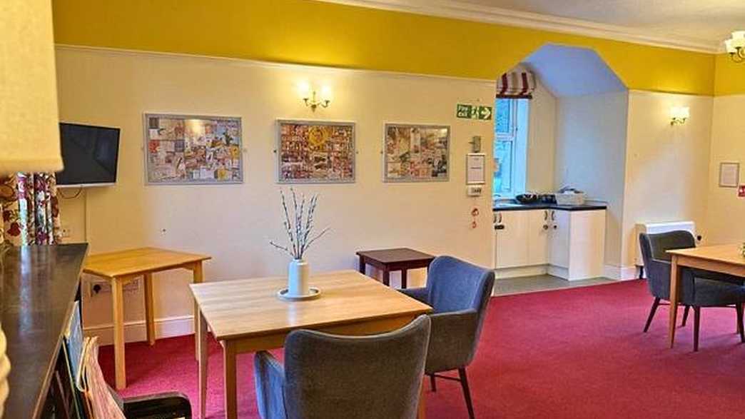 The Manor House Residential Care Home Care Home Cottingham meals-carousel - 1