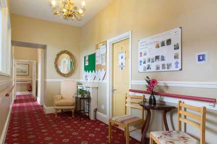 Thorn Park Care Home. Care Home Plymouth  - 2