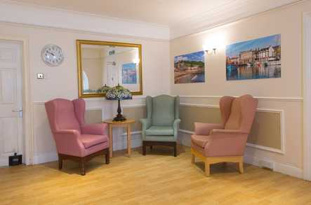 Thorn Park Care Home. Care Home Plymouth  - 4