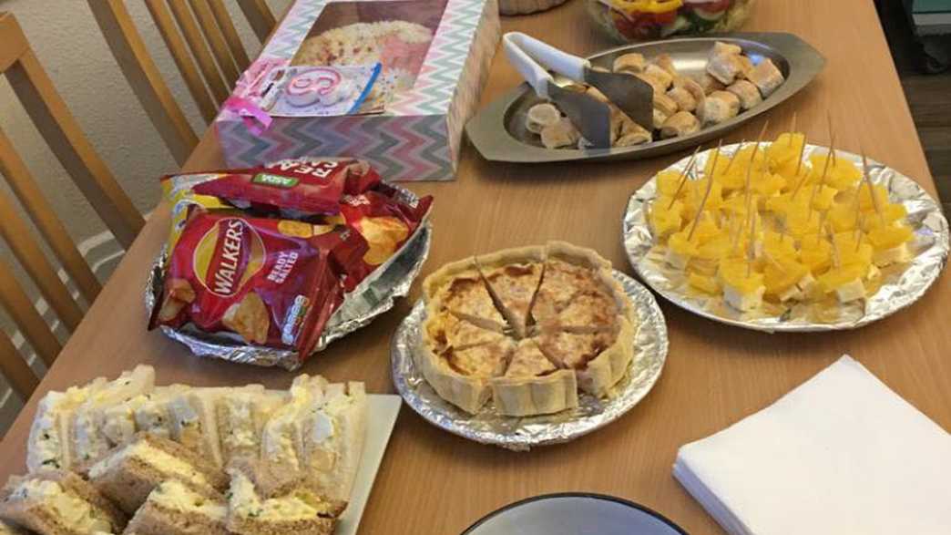 Tudor Manor Care Home and inpatient rehabilitation centre Care Home Stourbridge meals-carousel - 1