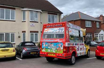 Two Gates House Care Home Halesowen  - 5