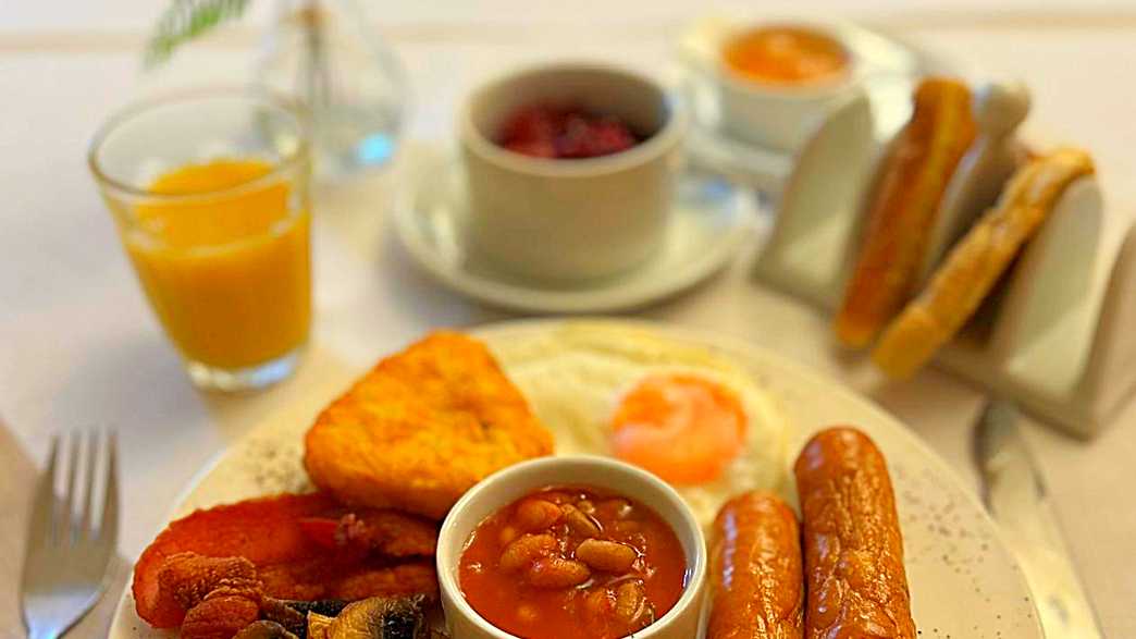 High Broom Care Home Care Home Crowborough meals-carousel - 1