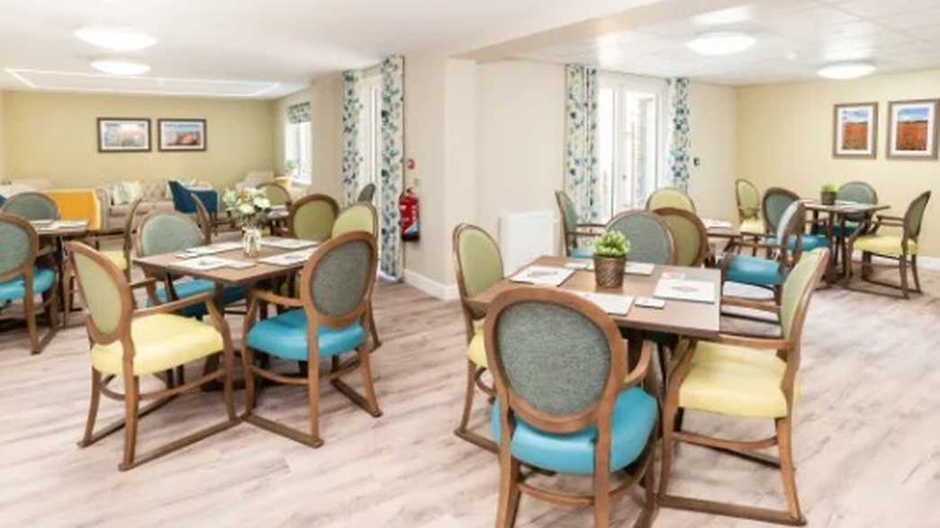 Valley Lodge Care Home with Nursing Care Home Matlock meals-carousel - 1