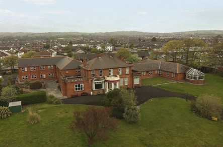 Victoria Court Private Rest Home Care Home Southend On Sea  - 1