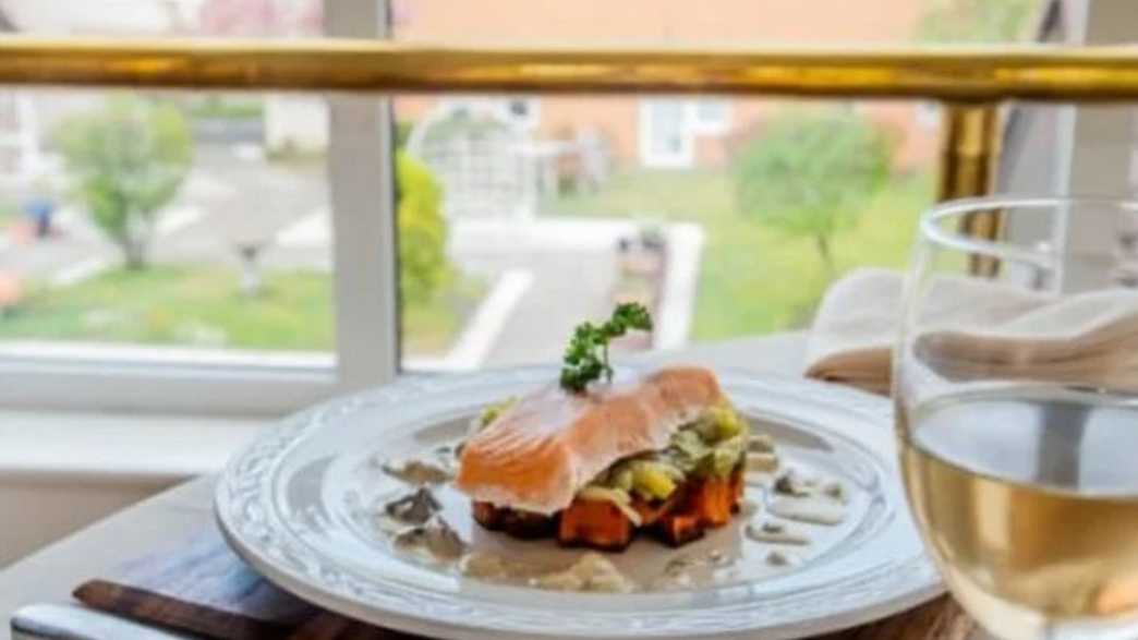 Victoria Manor Nursing Home Care Home Edinburgh meals-carousel - 1