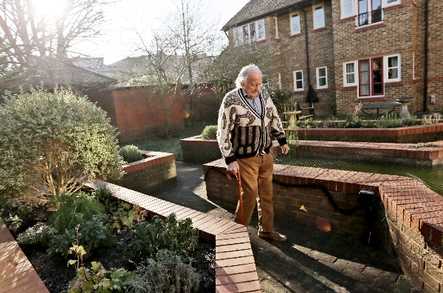Viera Gray House Care Home London  - 5