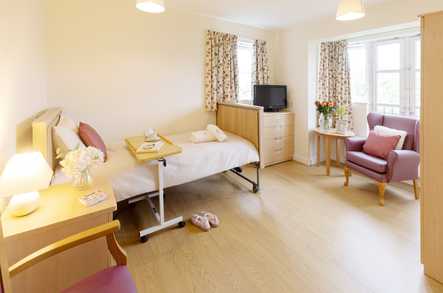 Viera Gray House Care Home London  - 3