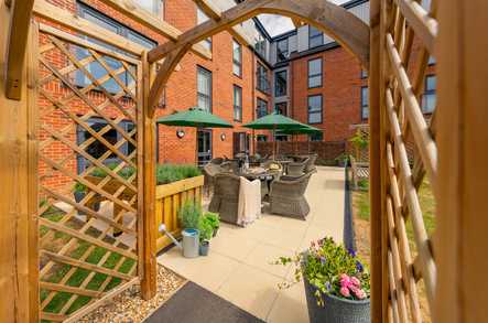 Violet Place Retirement Living Bagshot  - 5