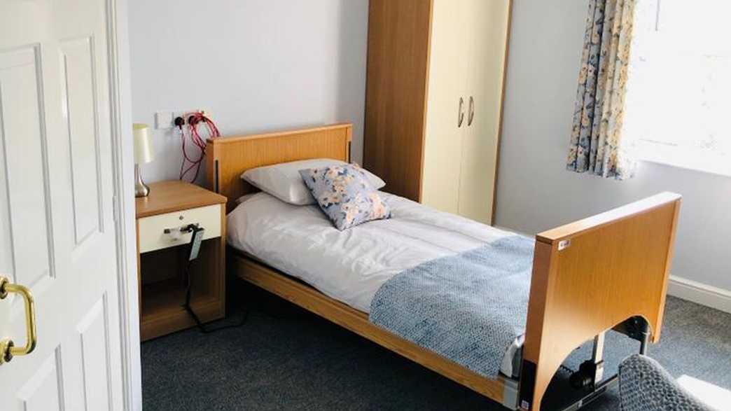 Willow Bank Care Home Care Home Bradford accommodation-carousel - 1