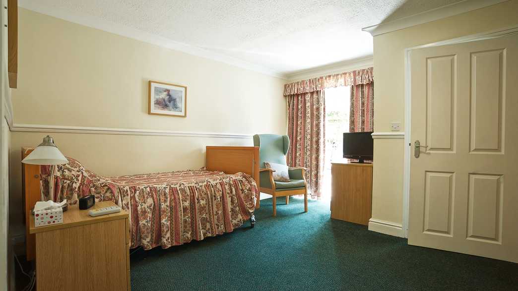 Lovat House Residential Care Care Home Wokingham accommodation-carousel - 5