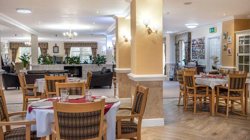 Waterbeach Lodge Care Home Cambridge buildings-carousel - 7