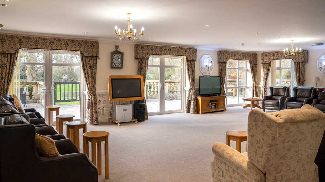 Waterbeach Lodge Care Home Cambridge buildings-carousel - 5
