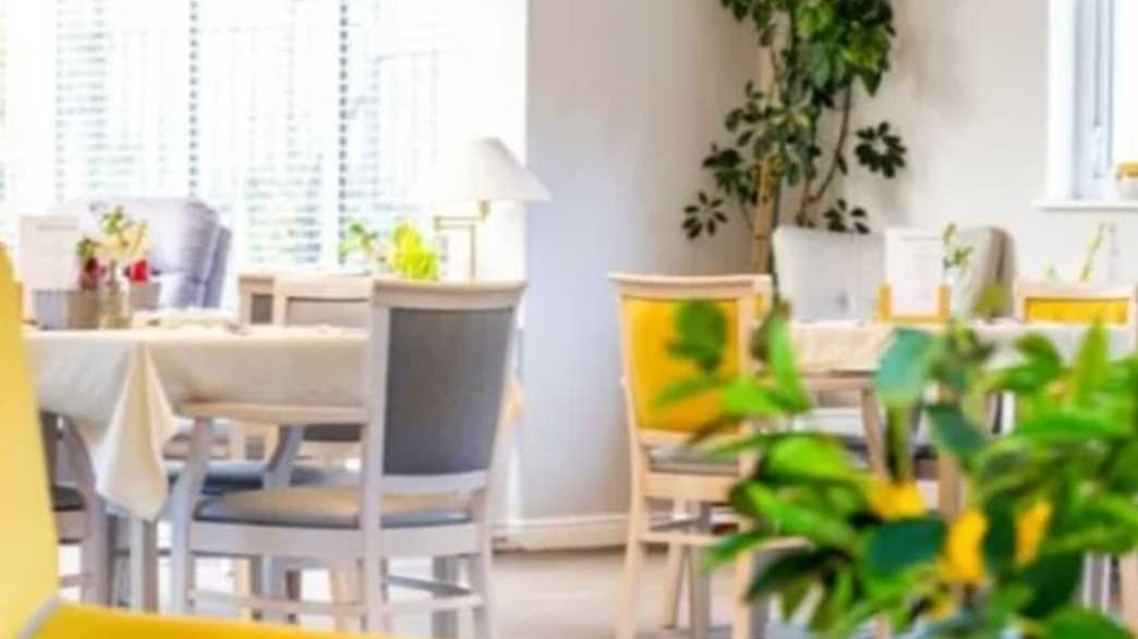 Woodlands View Care Home Care Home Stevenage meals-carousel - 1